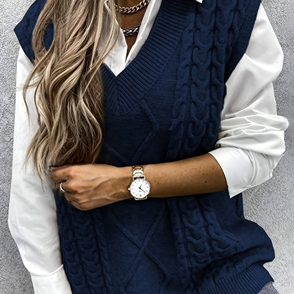 Cozy Cable Knit Sweater Vest for Women with V Neck Sleeveless Oversized Relaxed Style