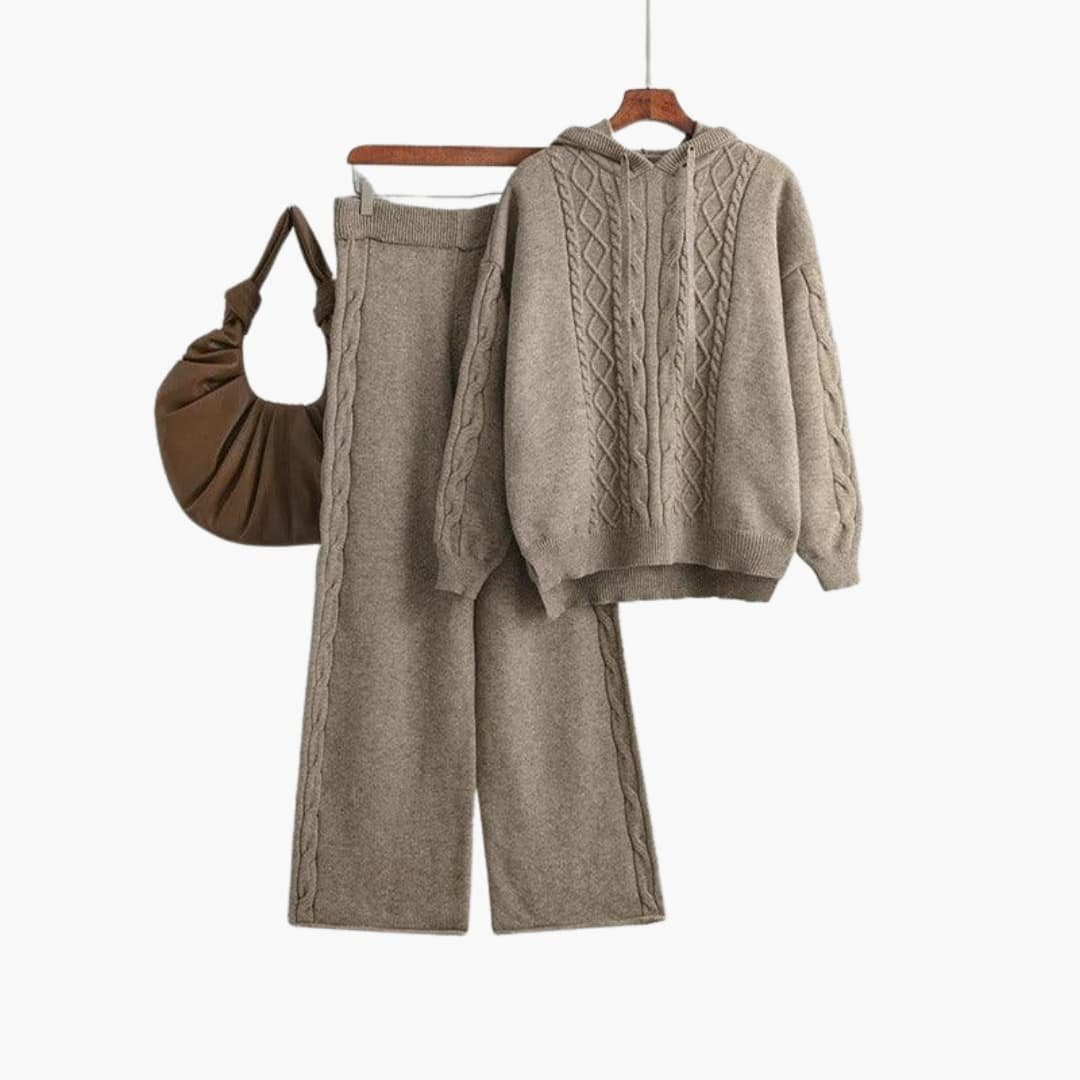 Fenella | Women's Oversized Hooded Cable Knit Sweater Set