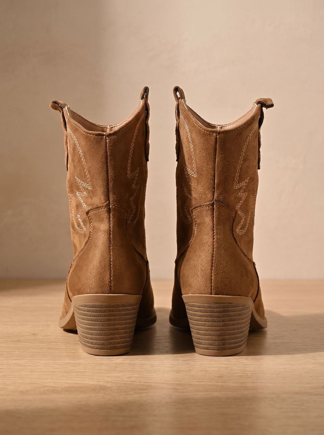 Scarlett | Women's Wide-Calf Embroidered Slip-On Western Cowboy Boots