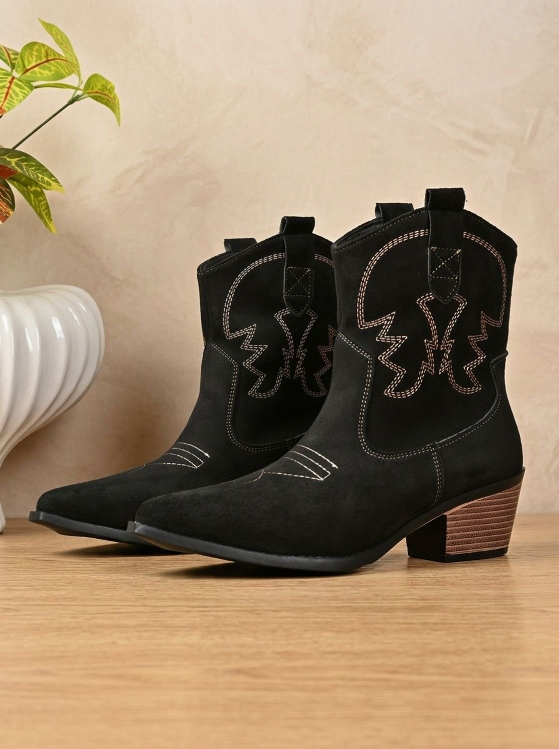 Scarlett | Women's Wide-Calf Embroidered Slip-On Western Cowboy Boots