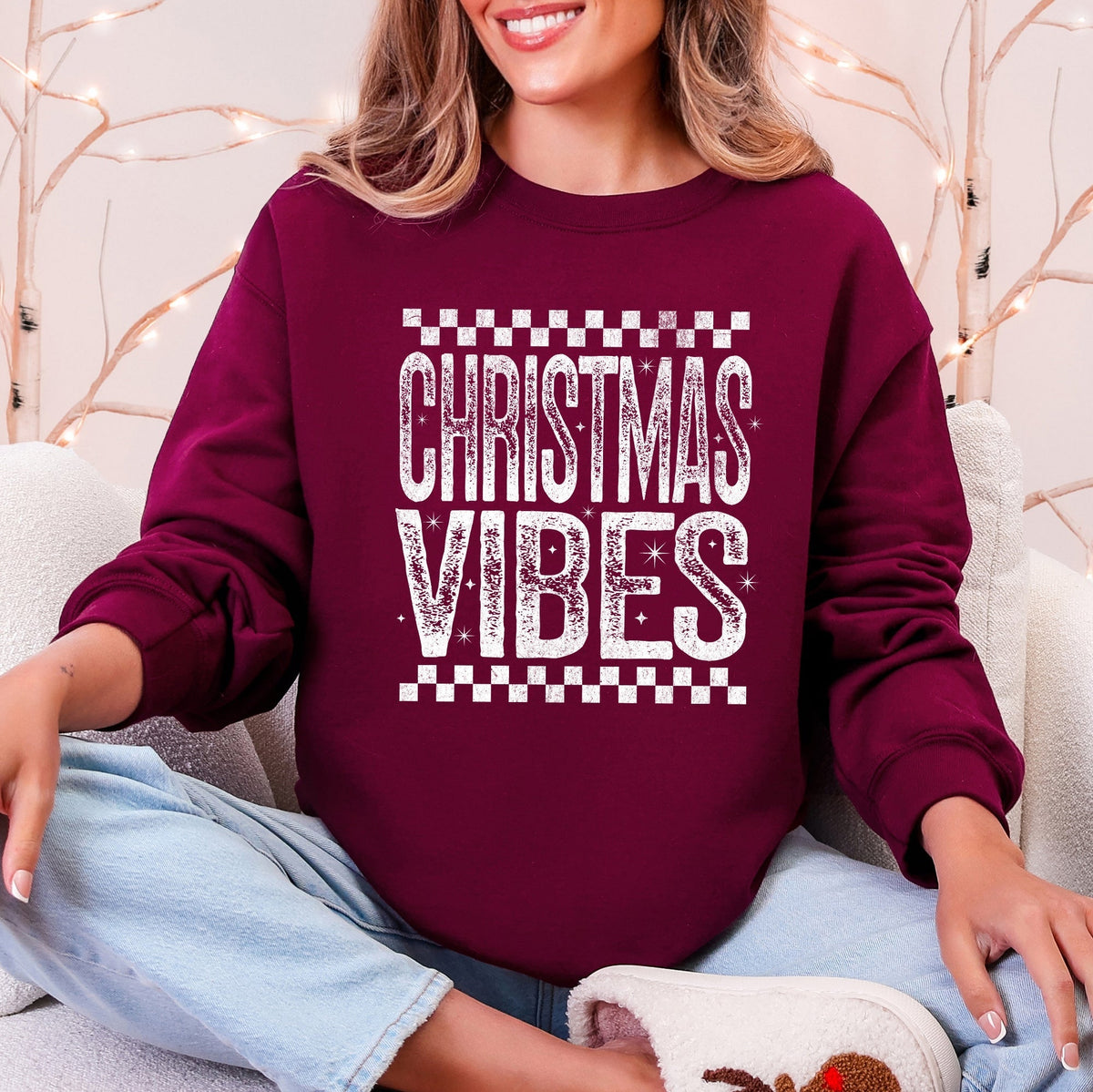 Unisex Christmas Vibes Retro Graphic Sweatshirt