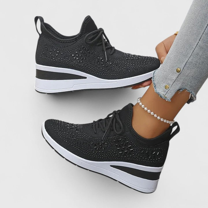 Women's Orthopaedic Shoes with Supportive Features