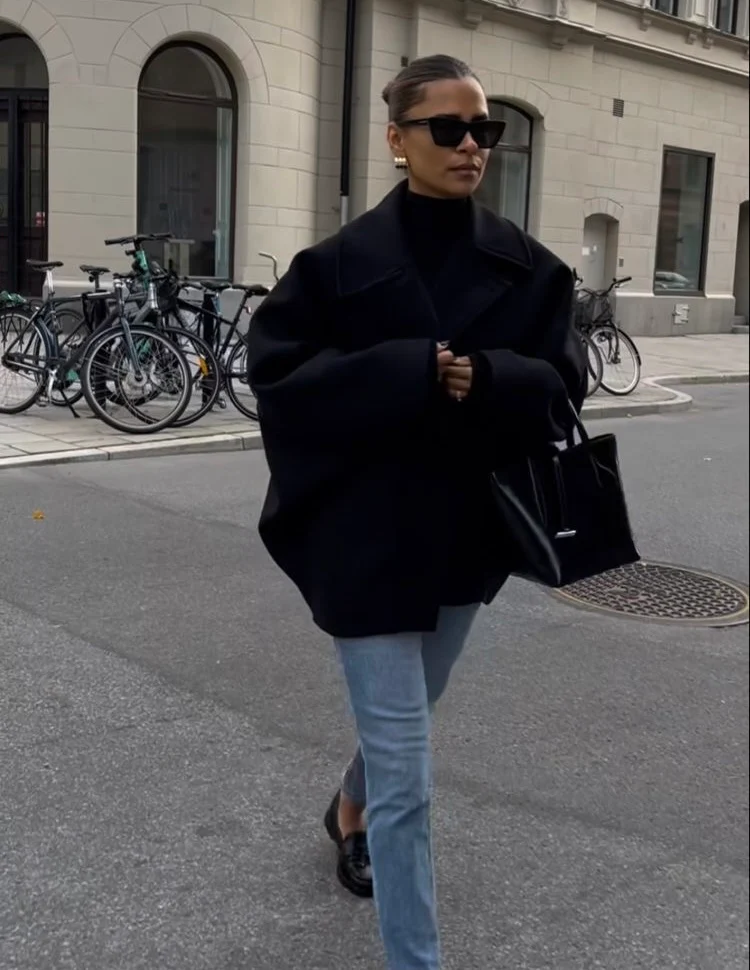 Women's Oversized Single-Breasted Wool Coat Short Fit