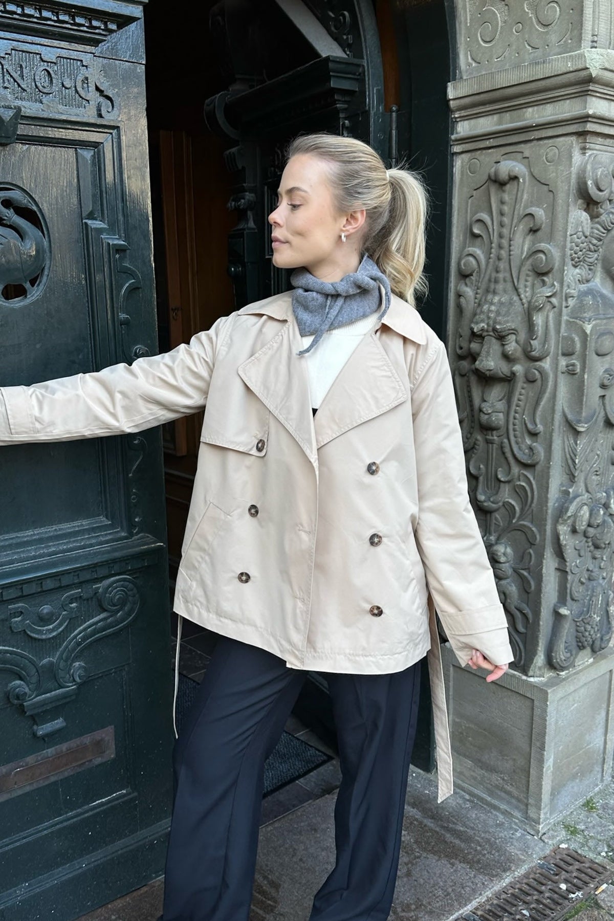 Women's Short Trench Coat Double-Breasted Notch Lapel