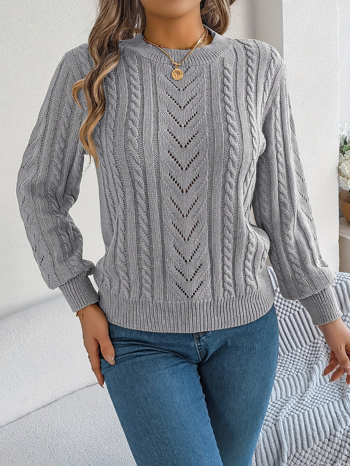 Women's Textured Crew Neck Cable Knit Sweater