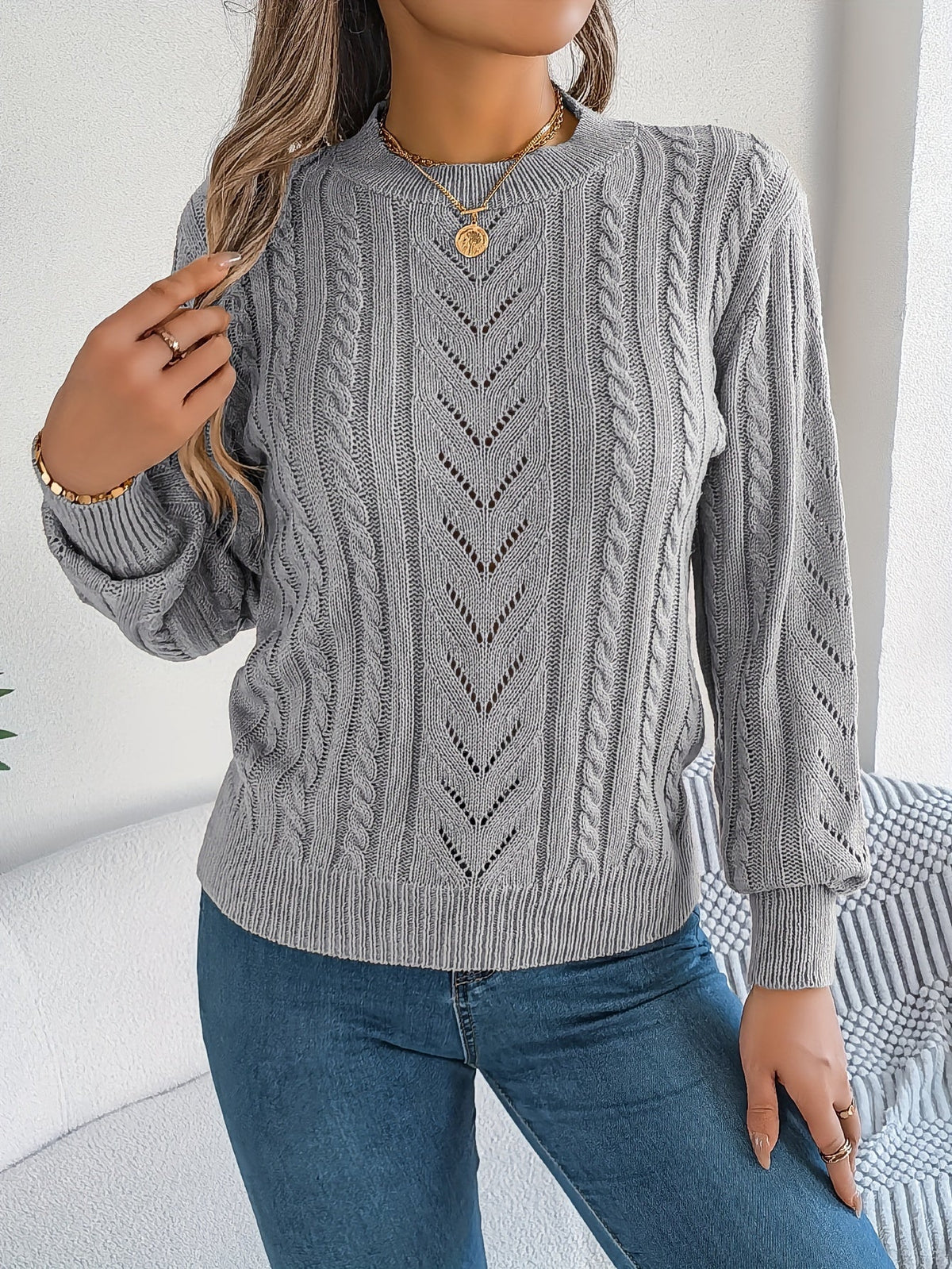 Women's Textured Crew Neck Cable Knit Sweater