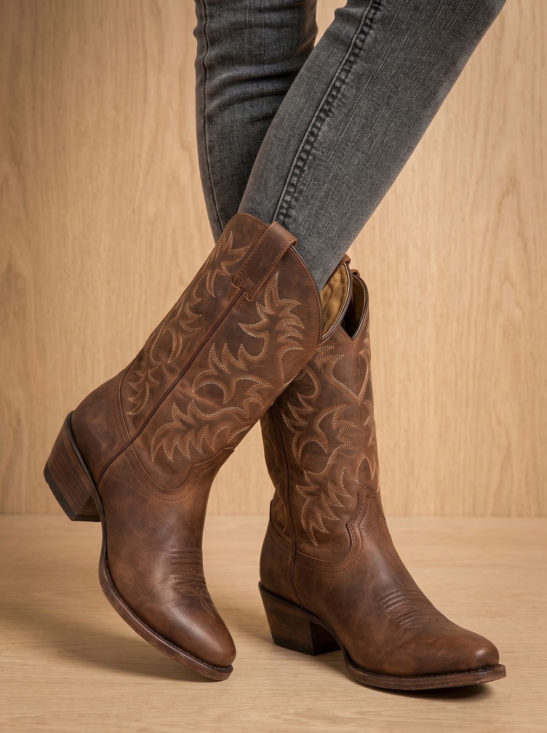 Aria | Women's Embroidered Mid-Calf Block-Heel Cowboy Boots