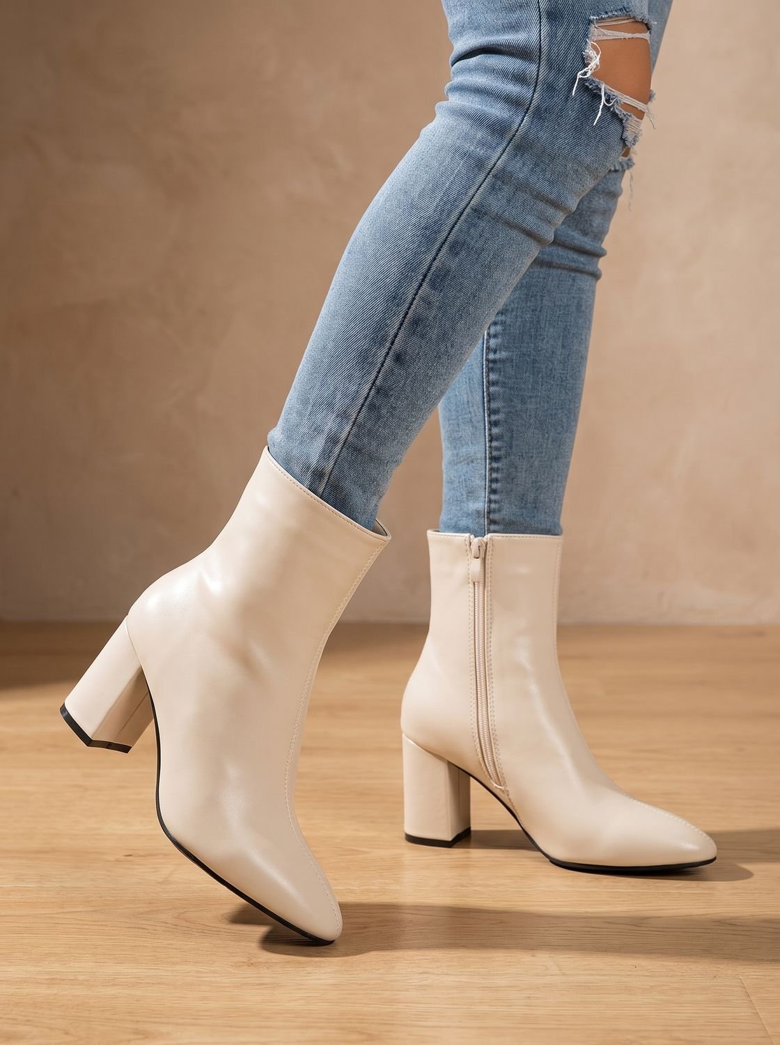 Grace | Women's Pointed-Toe Block-Heel Side-Zip Ankle Boots