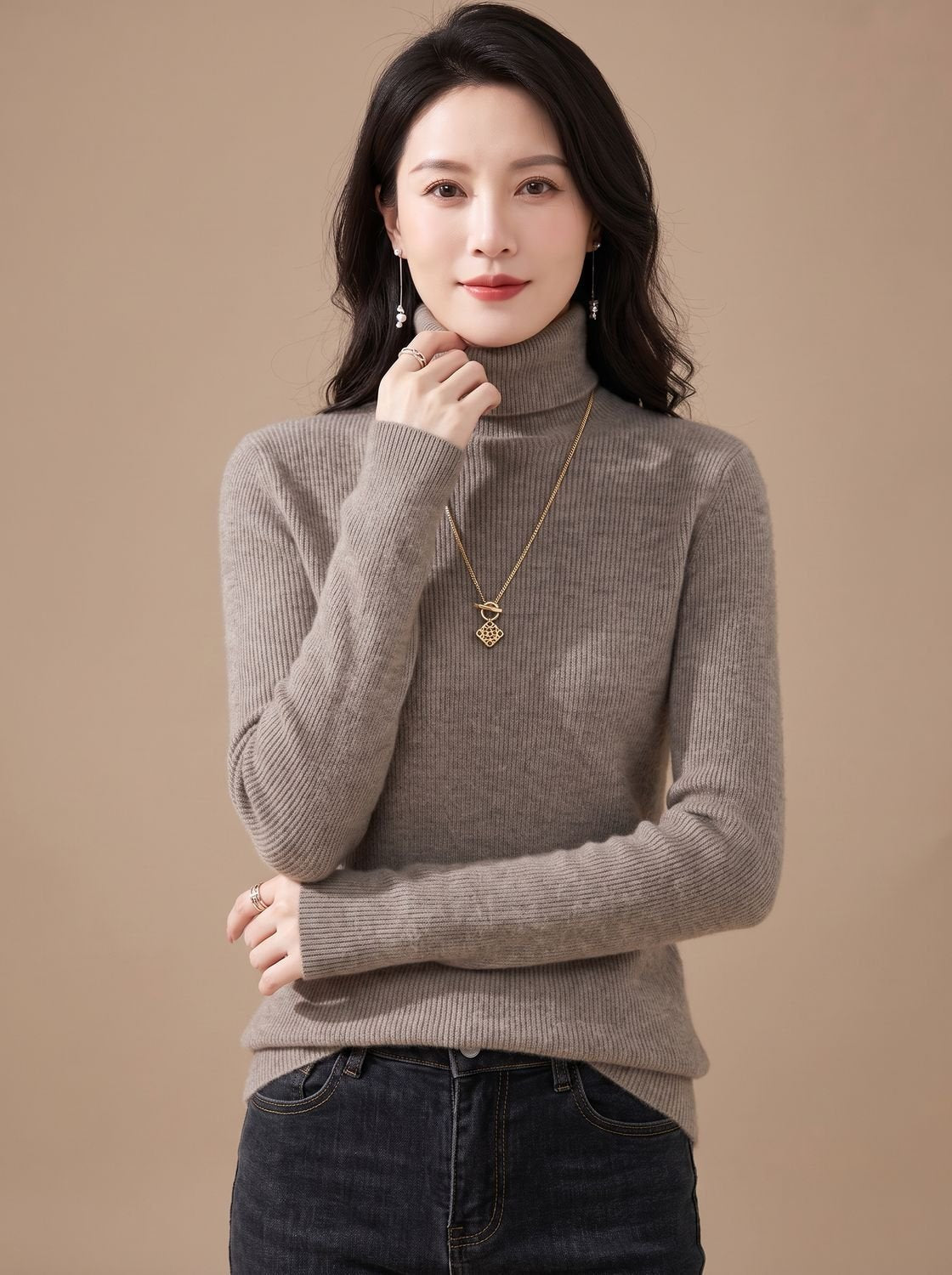 Luna | Women's Slim-Fit Ribbed Turtleneck Sweater