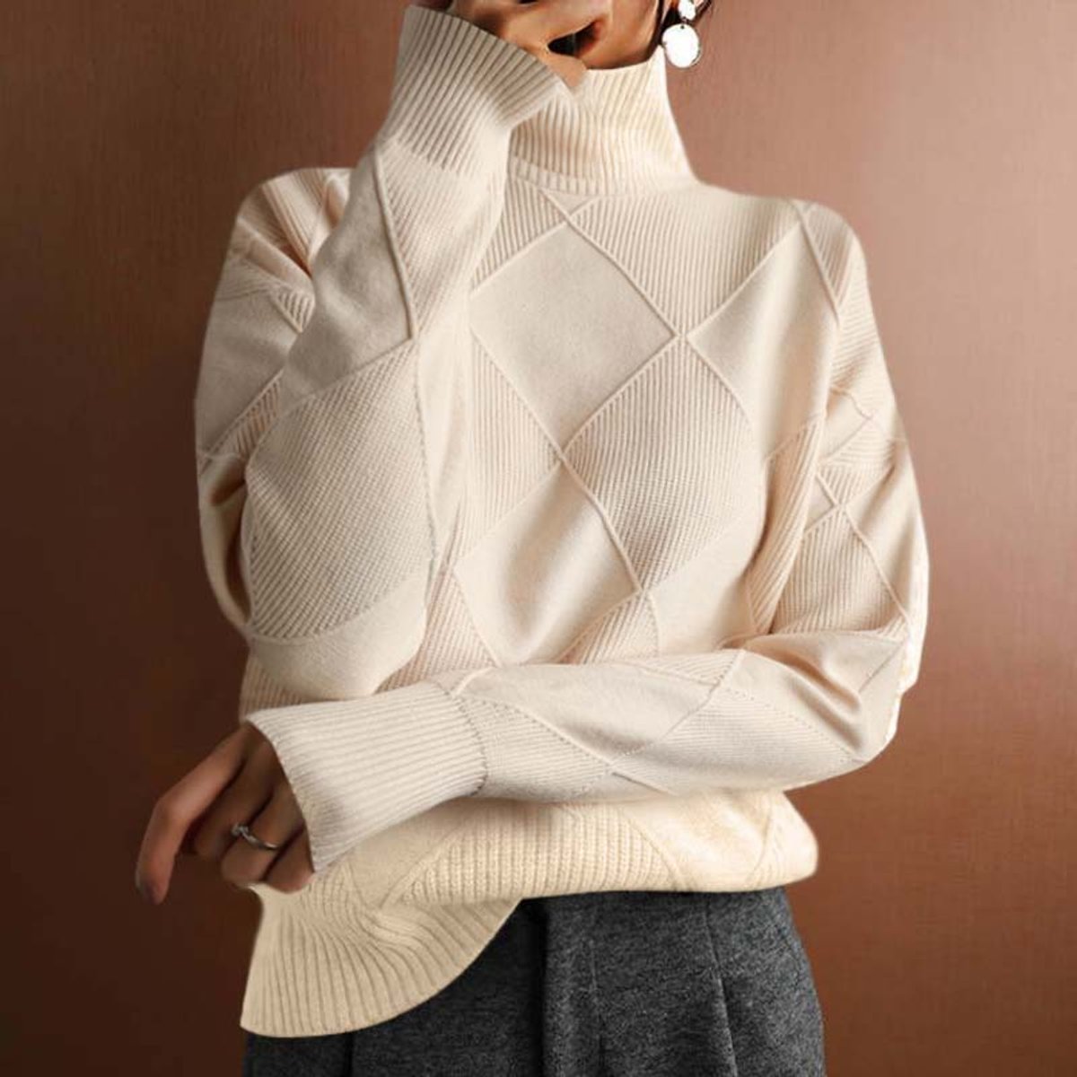 Marisol | Women's Diamond Pattern Oversized Turtleneck Sweater