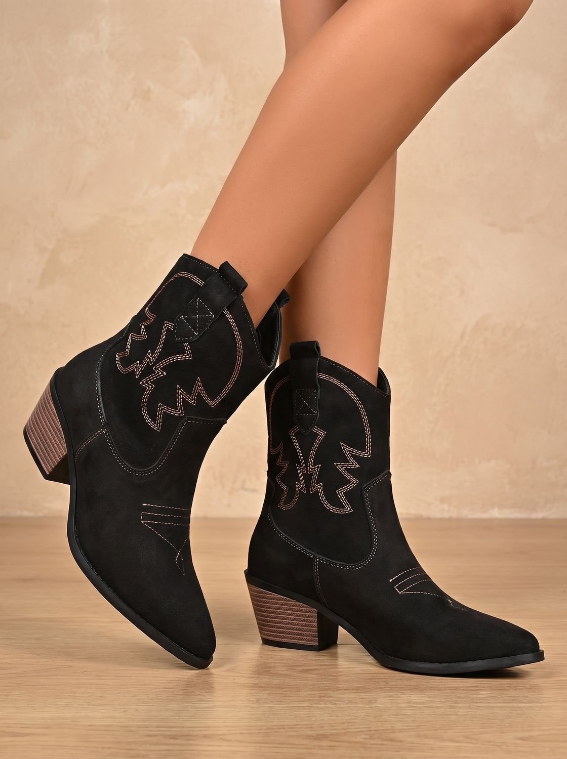 Scarlett | Women's Wide-Calf Embroidered Slip-On Western Cowboy Boots