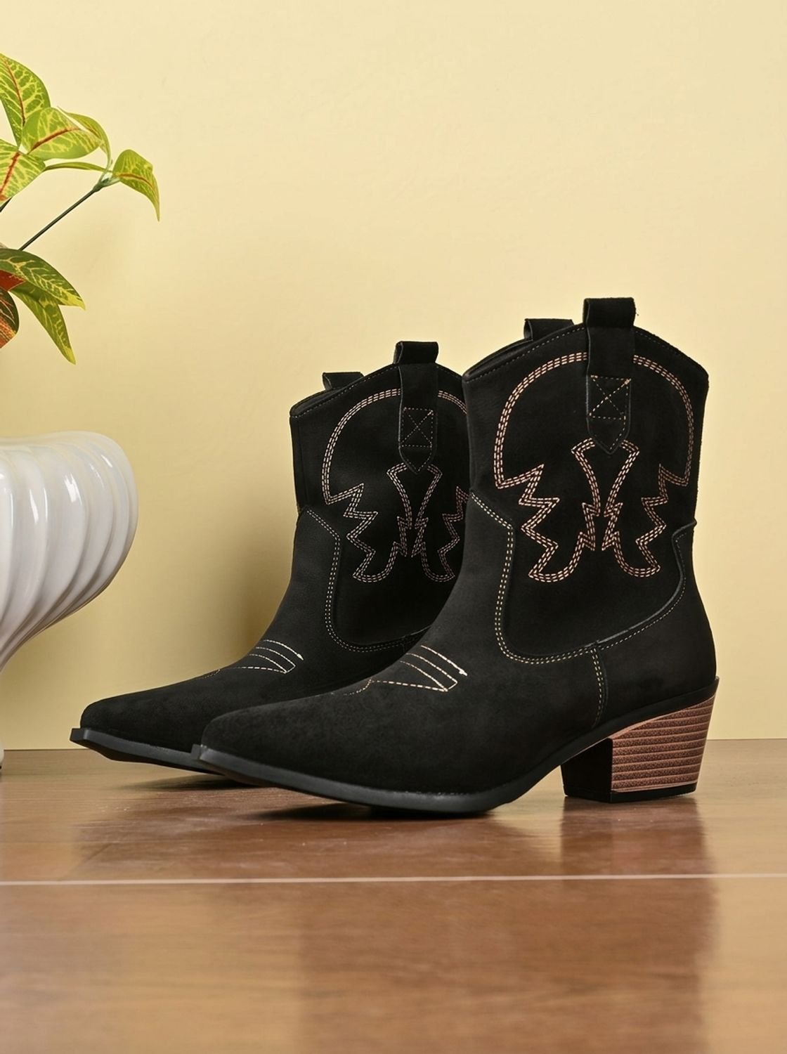 Scarlett | Women's Wide-Calf Embroidered Slip-On Western Cowboy Boots