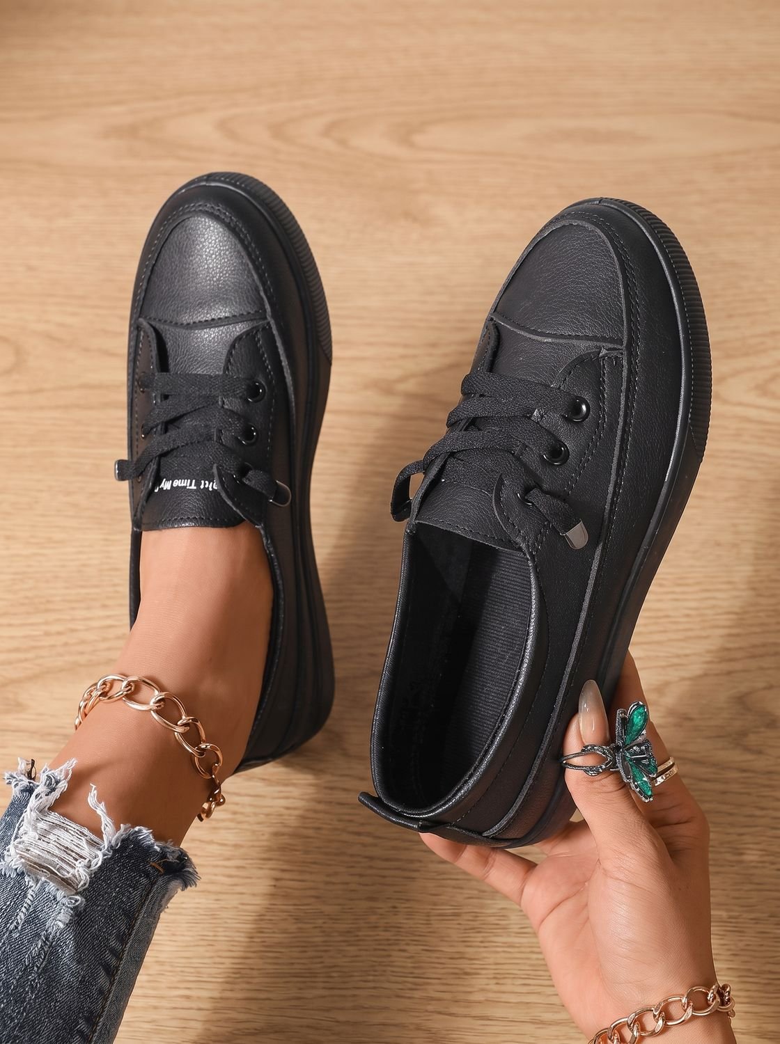 Sophia | Women's Orthopedic Cushioned Lace-Up Low-Top Sneakers