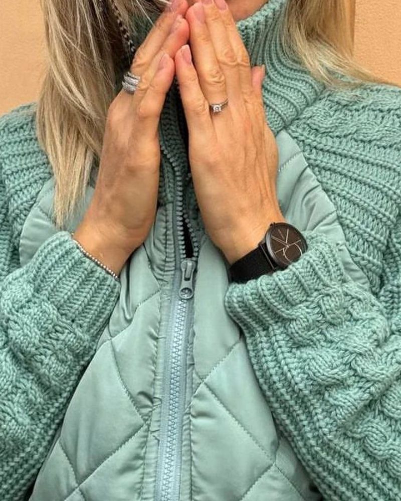Women's Jacket with Padded Body and Knitted Sleeves
