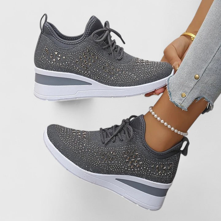 Women's Orthopaedic Shoes with Supportive Features
