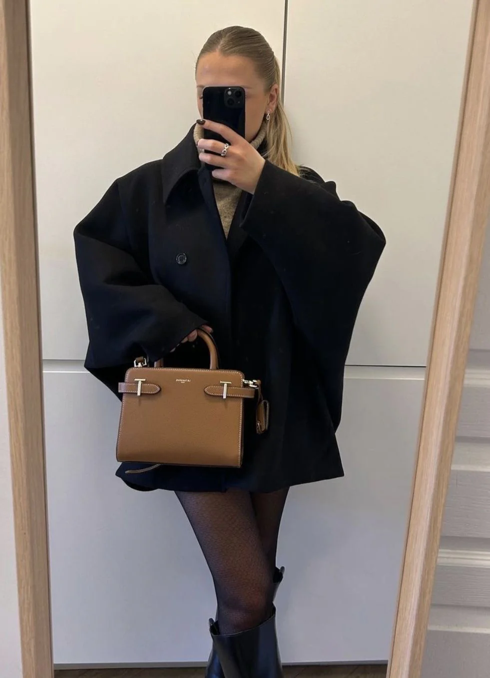 Women's Oversized Single-Breasted Wool Coat Short Fit
