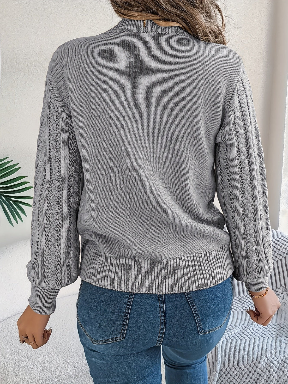 Women's Textured Crew Neck Cable Knit Sweater
