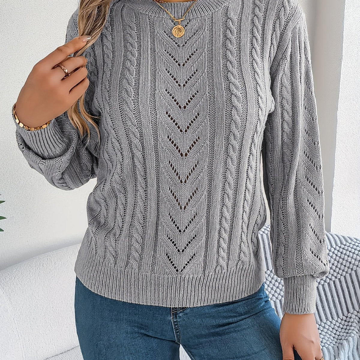 Women's Textured Crew Neck Cable Knit Sweater