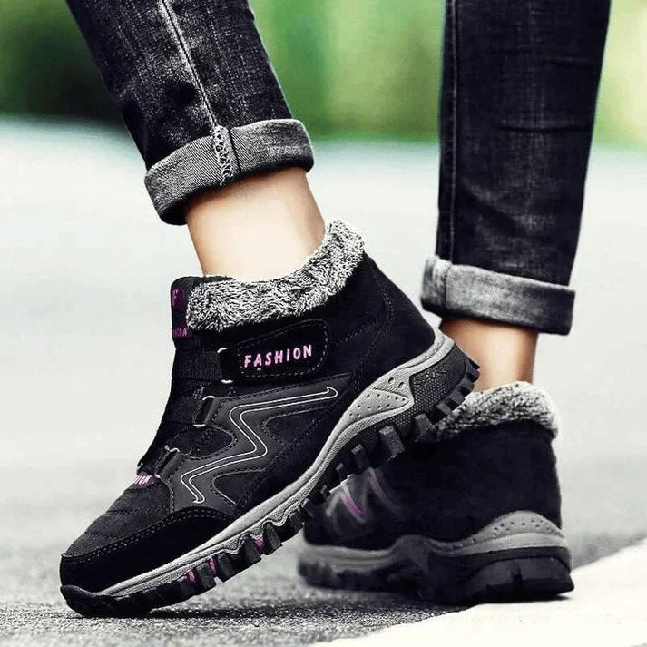 Wren | Women's Fur Trim Winter Ankle Boots